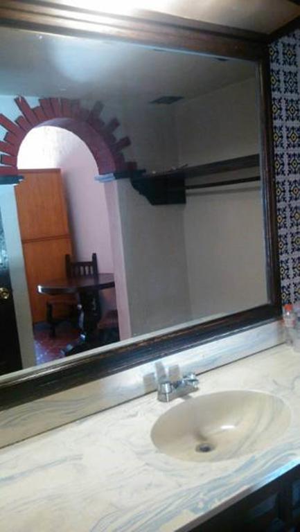 Hotel Parador Santa Cruz Creel Rom bilde