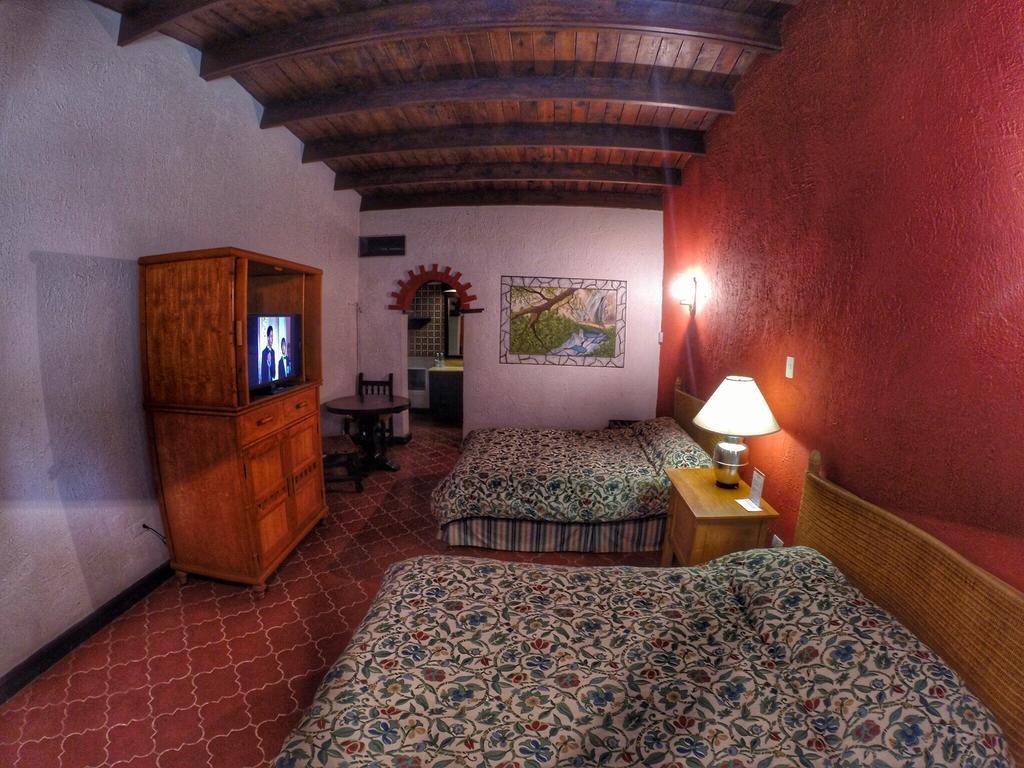 Hotel Parador Santa Cruz Creel Eksteriør bilde