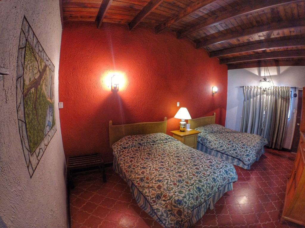 Hotel Parador Santa Cruz Creel Rom bilde